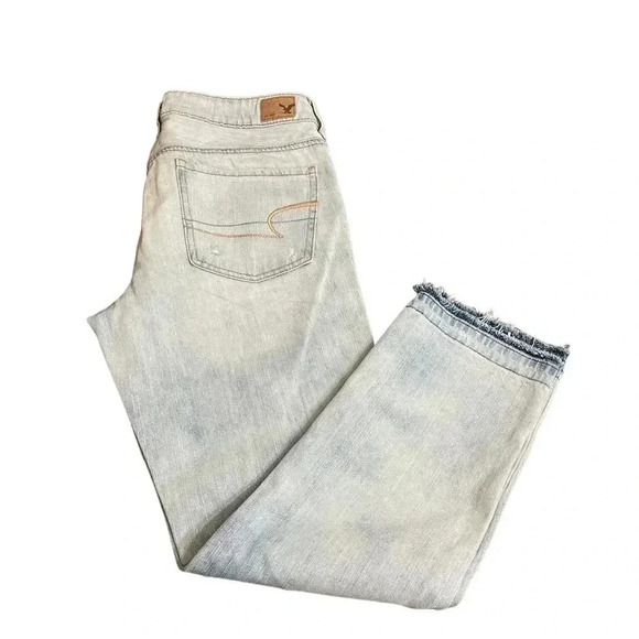American Eagle Outfitters Women’s Boy Crop Light Washed Button Fly Jeans size 6 - Picture 13 of 13